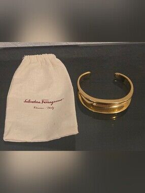 Salvatore Ferragamo Sculptural Gold-Tone Cuff — Size M